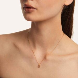 Mini Letter V necklace in 18k gold plated 925 silver
